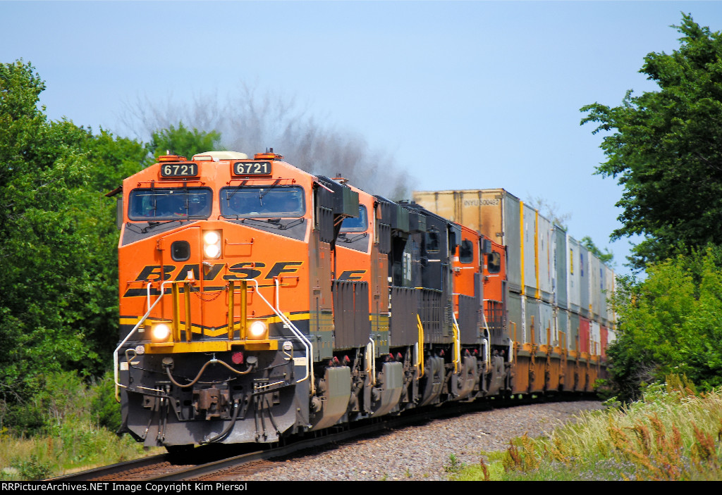 BNSF 6721